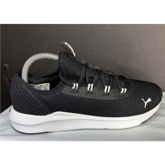 Puma Womens Softride Finesse Sport 376038-01 Black/White Sz 7 Sneakers LKNW! - Picture 2 of 12